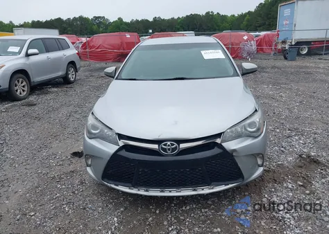 2017 Toyota Camry Le/Se/Xle/Xse z USA, uszkodzony, nr VIN 4T1BF1FK4HU451714